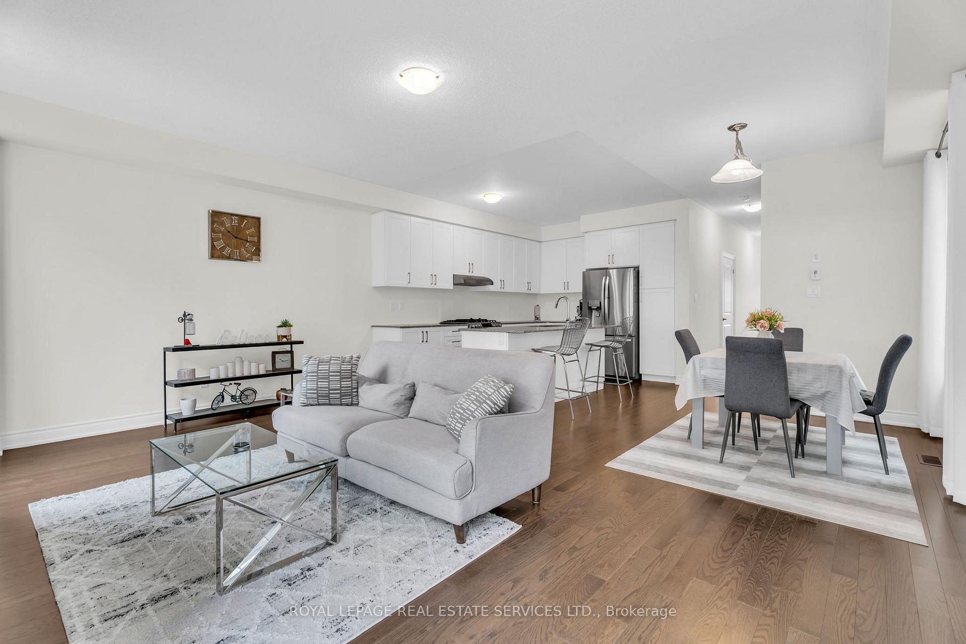 Photo 11 of Unit UPPER, 4 Hammerslea Court, Brampton, Bram West — HOMEH
