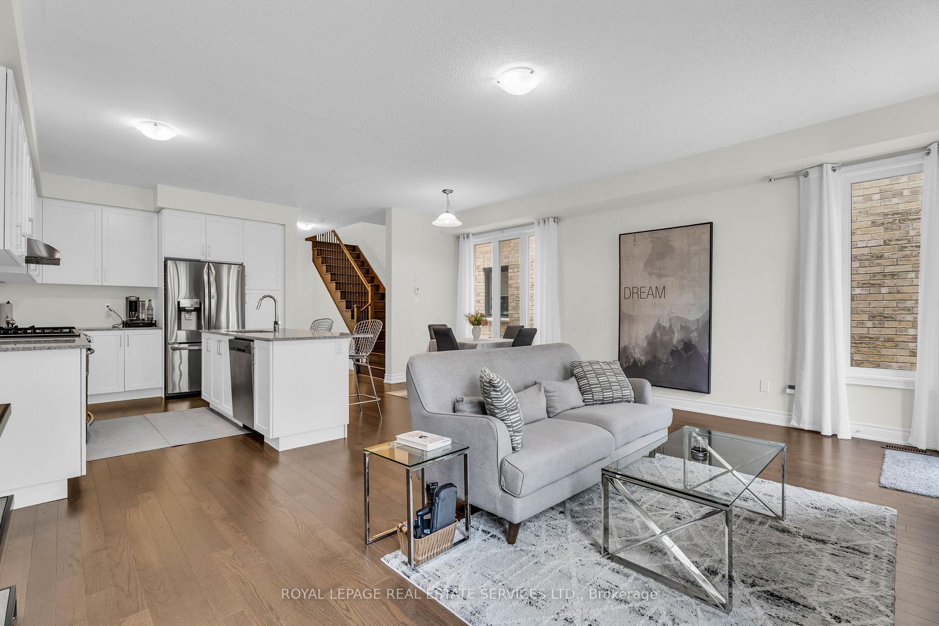 Photo 10 of Unit UPPER, 4 Hammerslea Court, Brampton, Bram West — HOMEH
