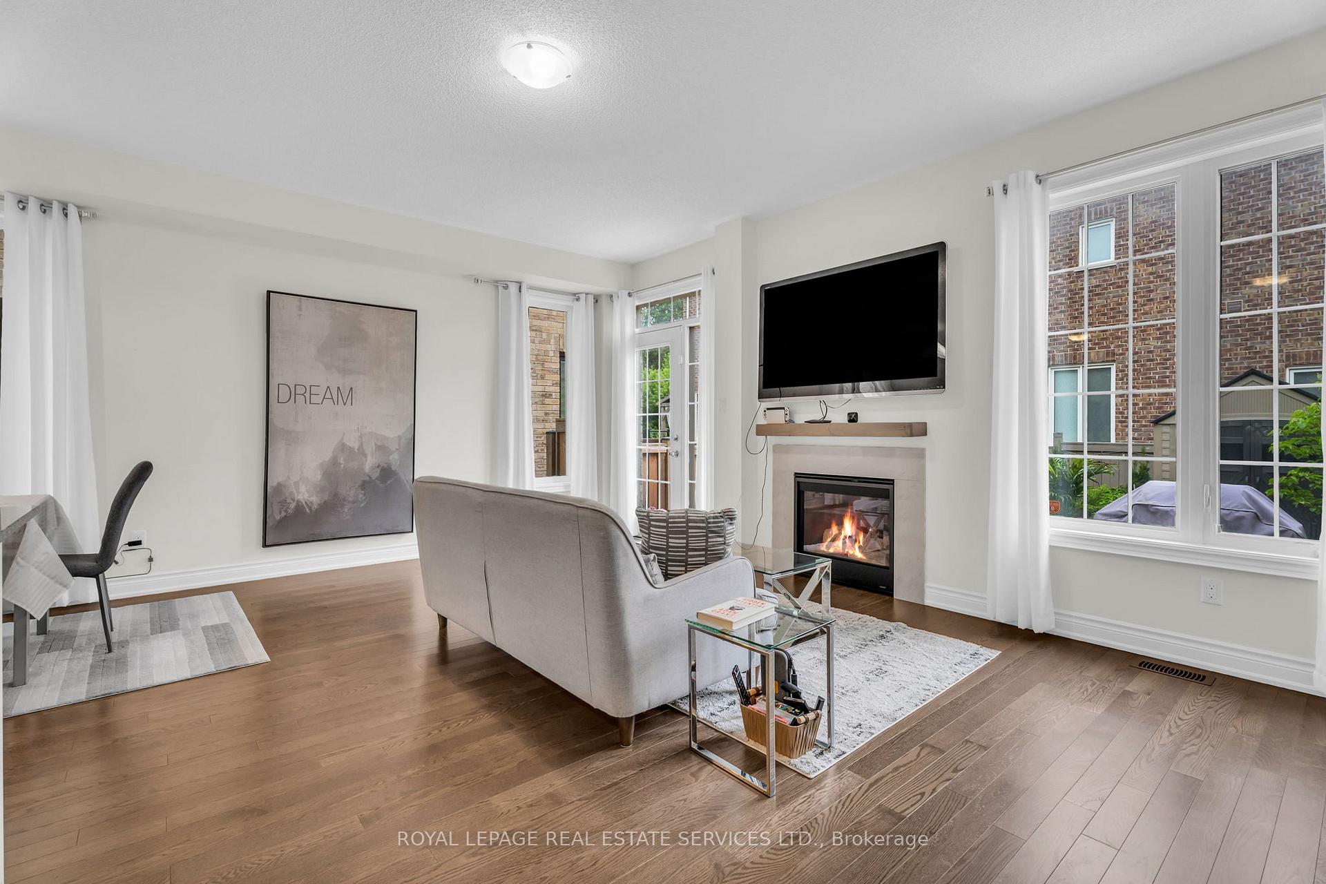 Photo 12 of Unit UPPER, 4 Hammerslea Court, Brampton, Bram West — HOMEH