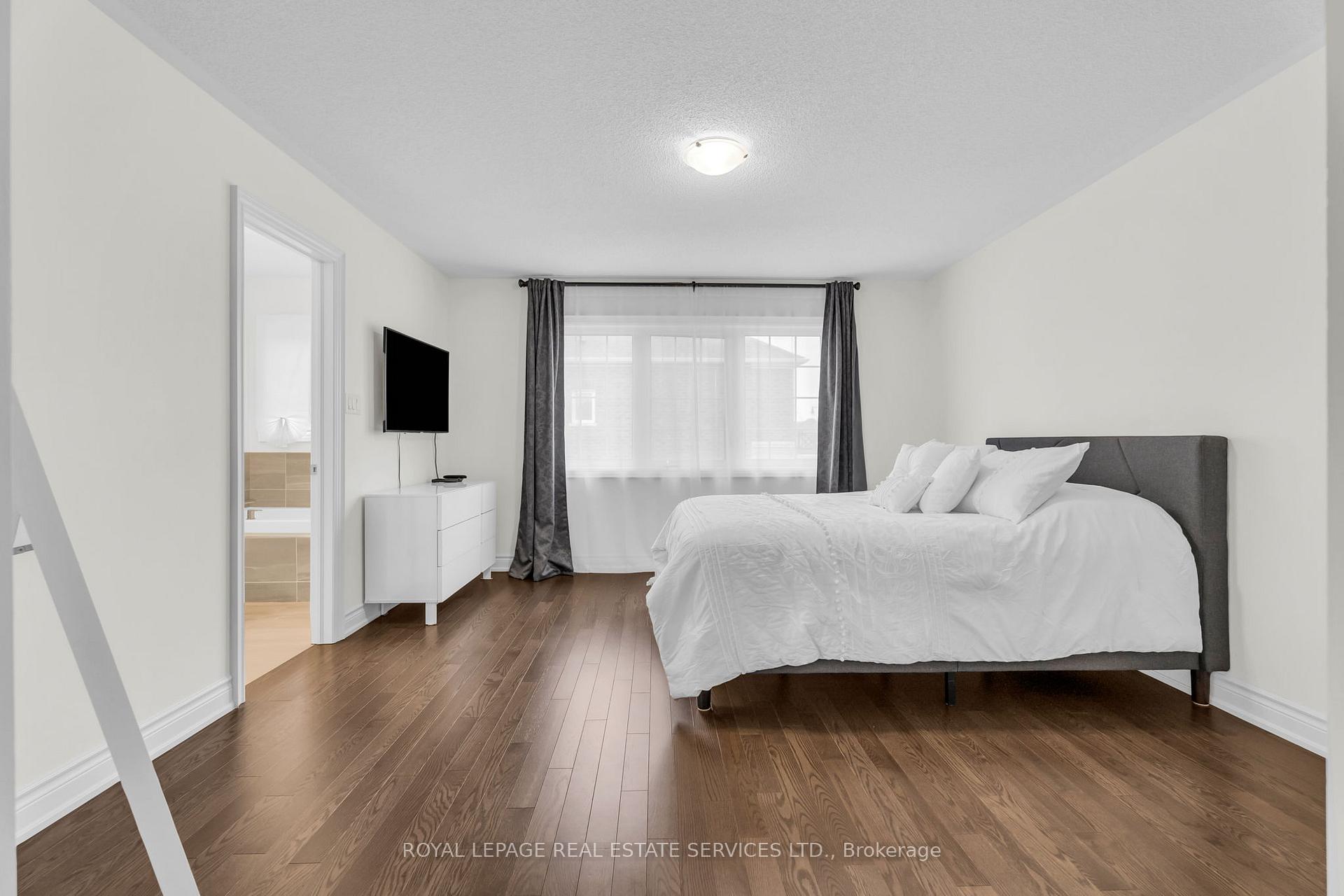Photo 18 of Unit UPPER, 4 Hammerslea Court, Brampton, Bram West — HOMEH