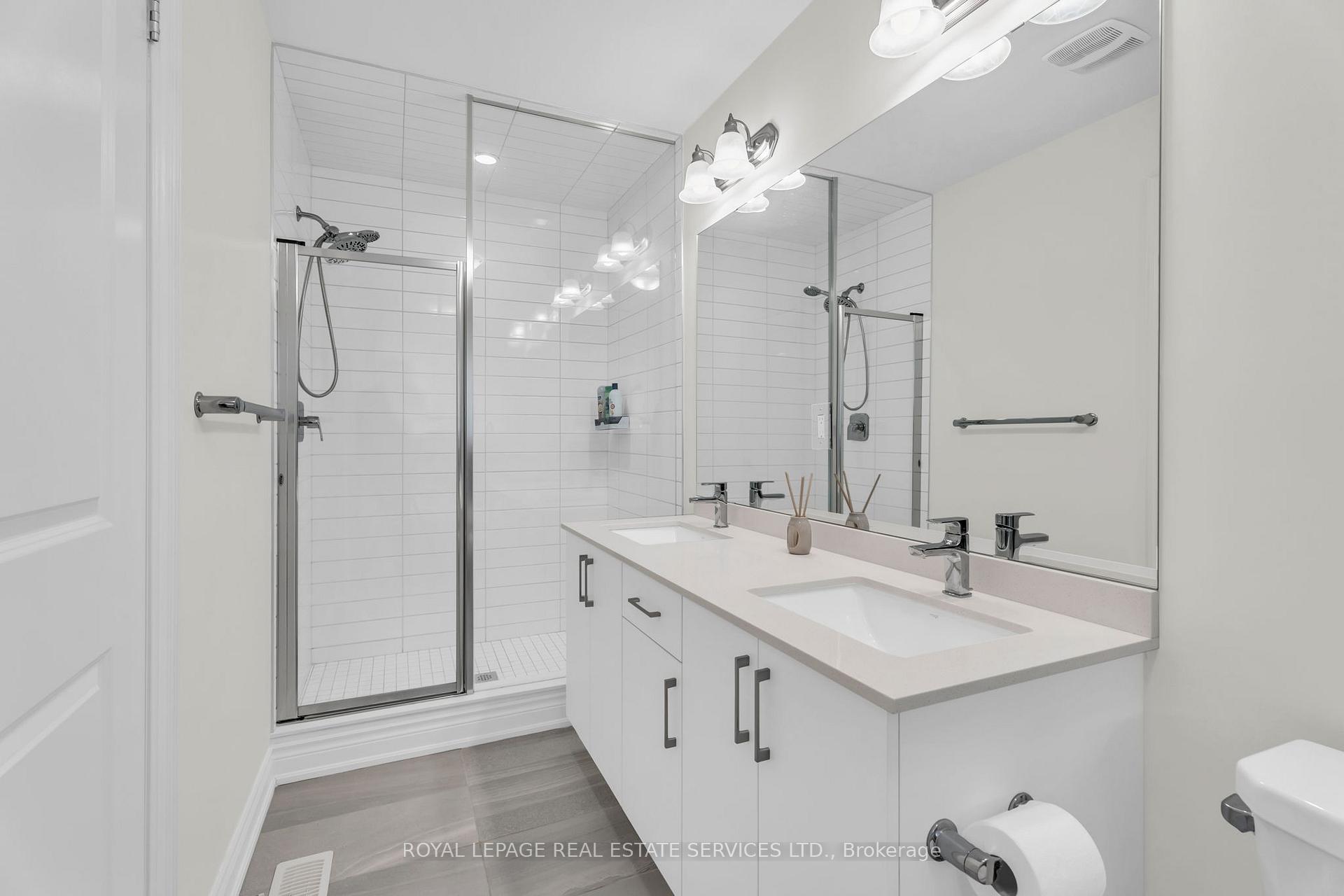 Photo 21 of Unit UPPER, 4 Hammerslea Court, Brampton, Bram West — HOMEH