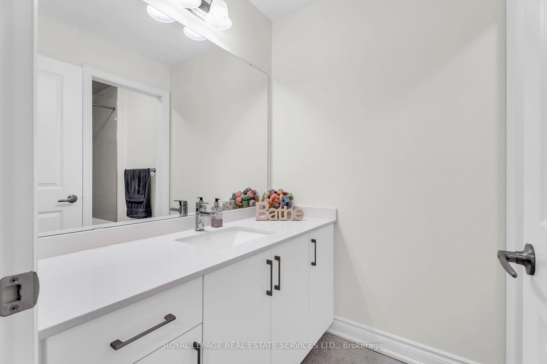 Photo 26 of Unit UPPER, 4 Hammerslea Court, Brampton, Bram West — HOMEH