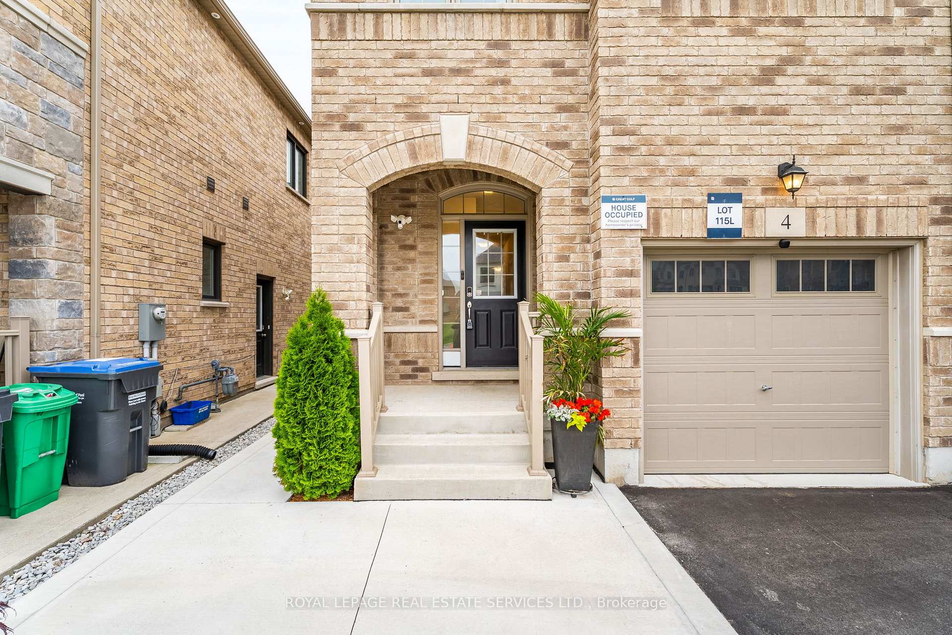 Photo 33 of Unit UPPER, 4 Hammerslea Court, Brampton, Bram West — HOMEH