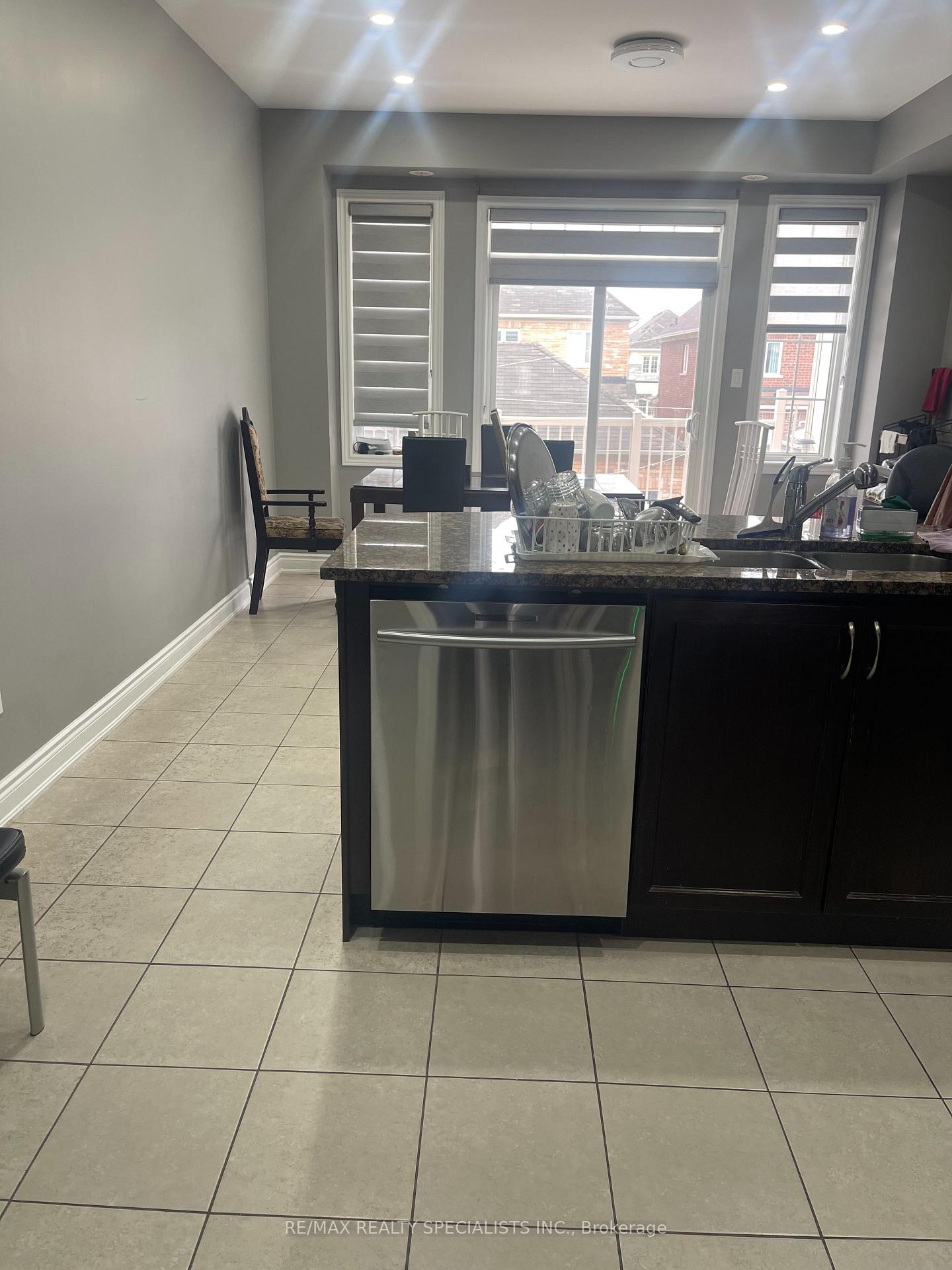 Photo 5 of 177 Inspire Boulevard, Brampton, Sandringham-Wellington North — HOMEH