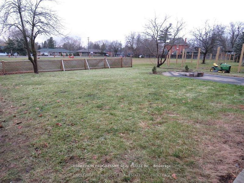 Photo 25 of 8 Heritage Road, Innisfil, Cookstown — HOMEH