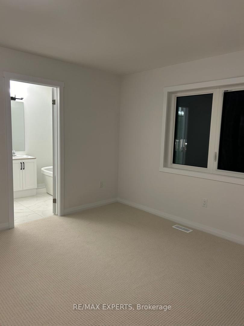 Photo 12 of 213 Lormont Boulevard, Hamilton, Stoney Creek Mountain — HOMEH