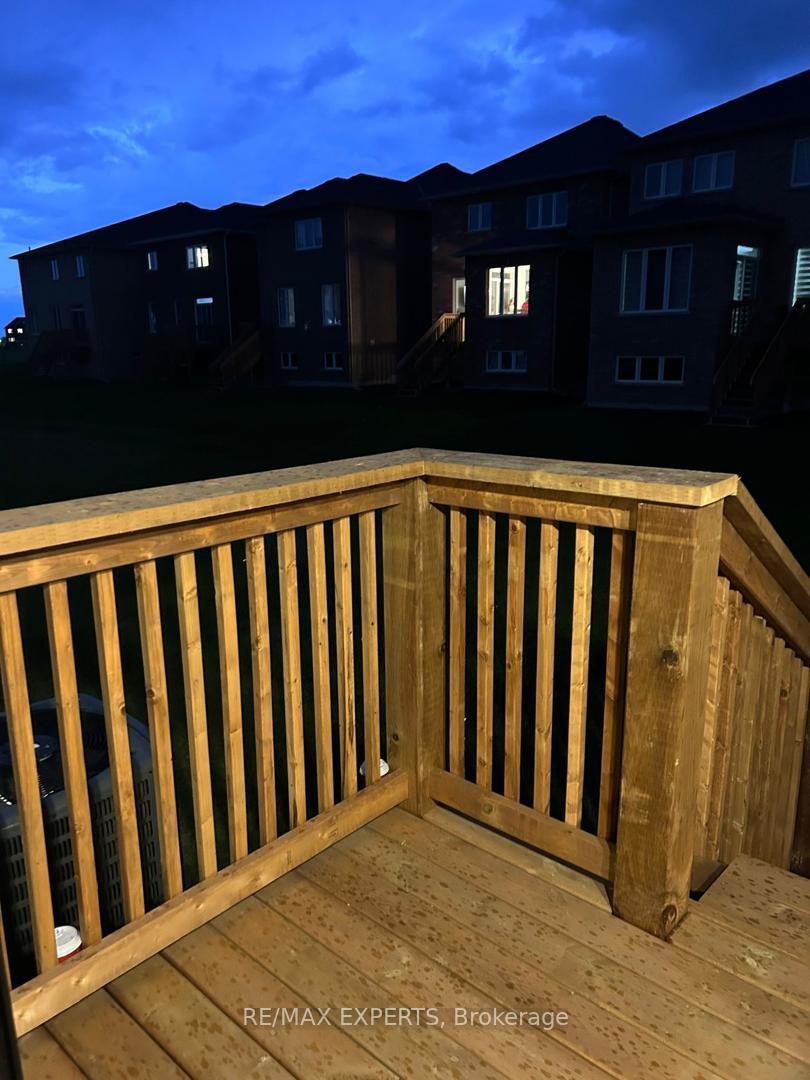 Photo 18 of 213 Lormont Boulevard, Hamilton, Stoney Creek Mountain — HOMEH