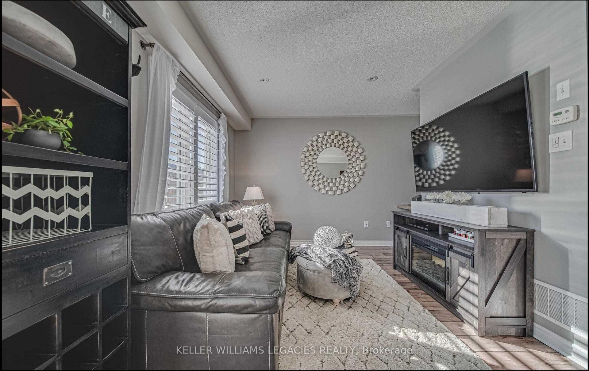 Photo 11 of 11 Carey Lane, Clarington, Bowmanville — HOMEH