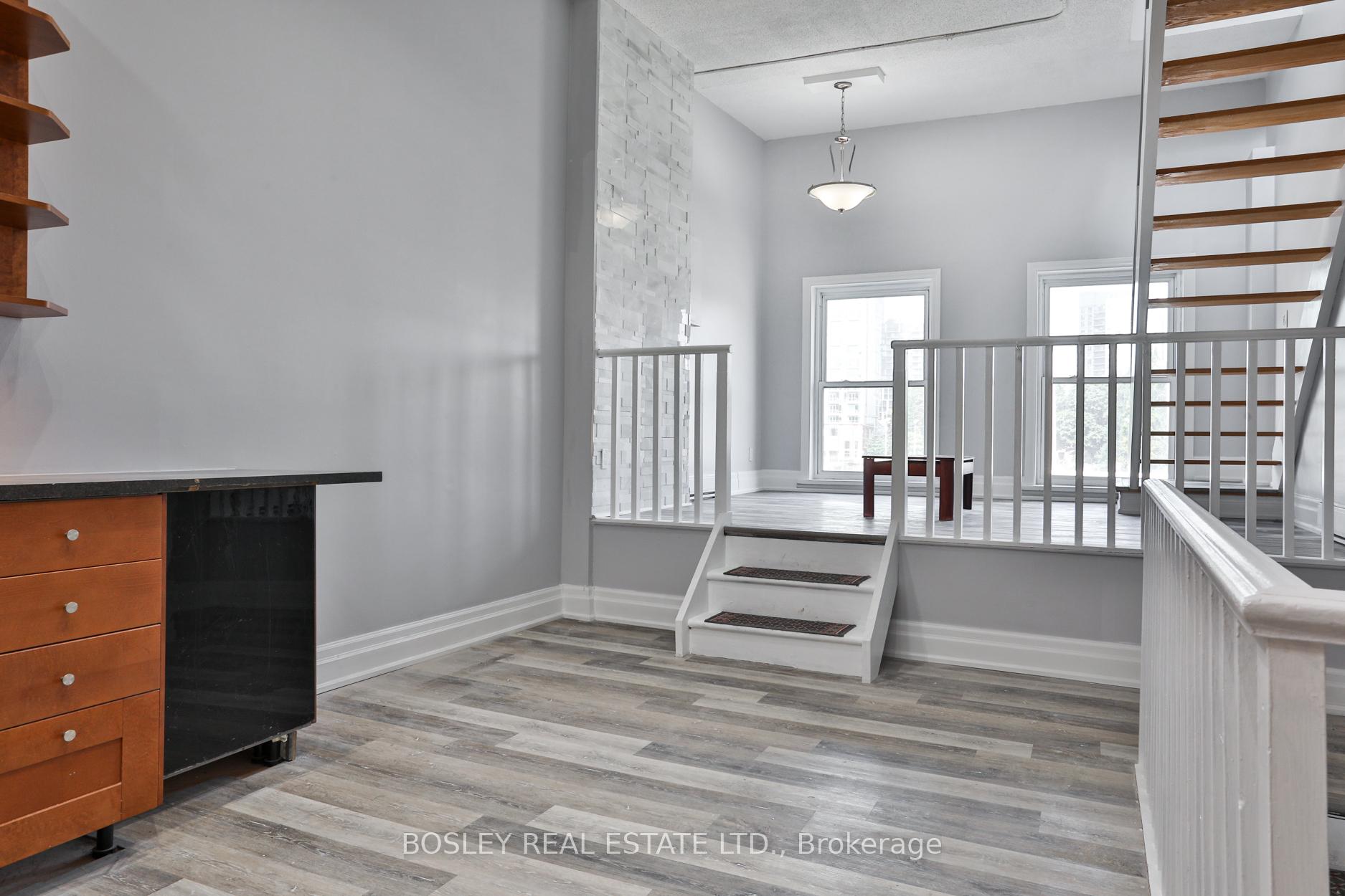 Photo 9 of Unit 3rd fl, 179 Queen Street E, Toronto, Moss Park — HOMEH