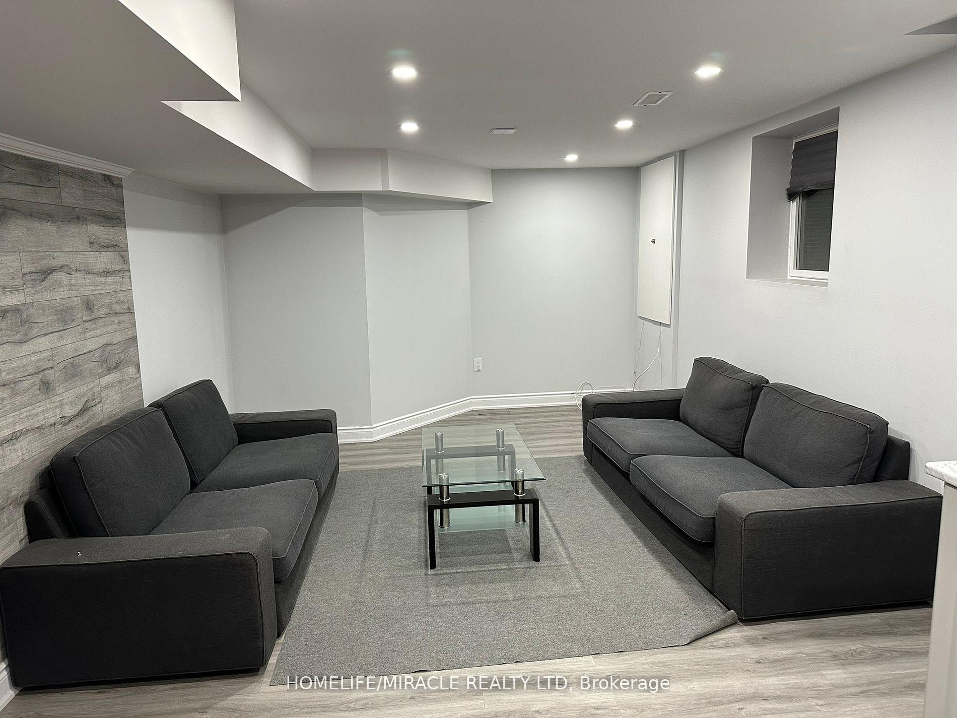 Photo 5 of Unit Bsmt, 132 Owlridge Drive, Brampton, Credit Valley — HOMEH