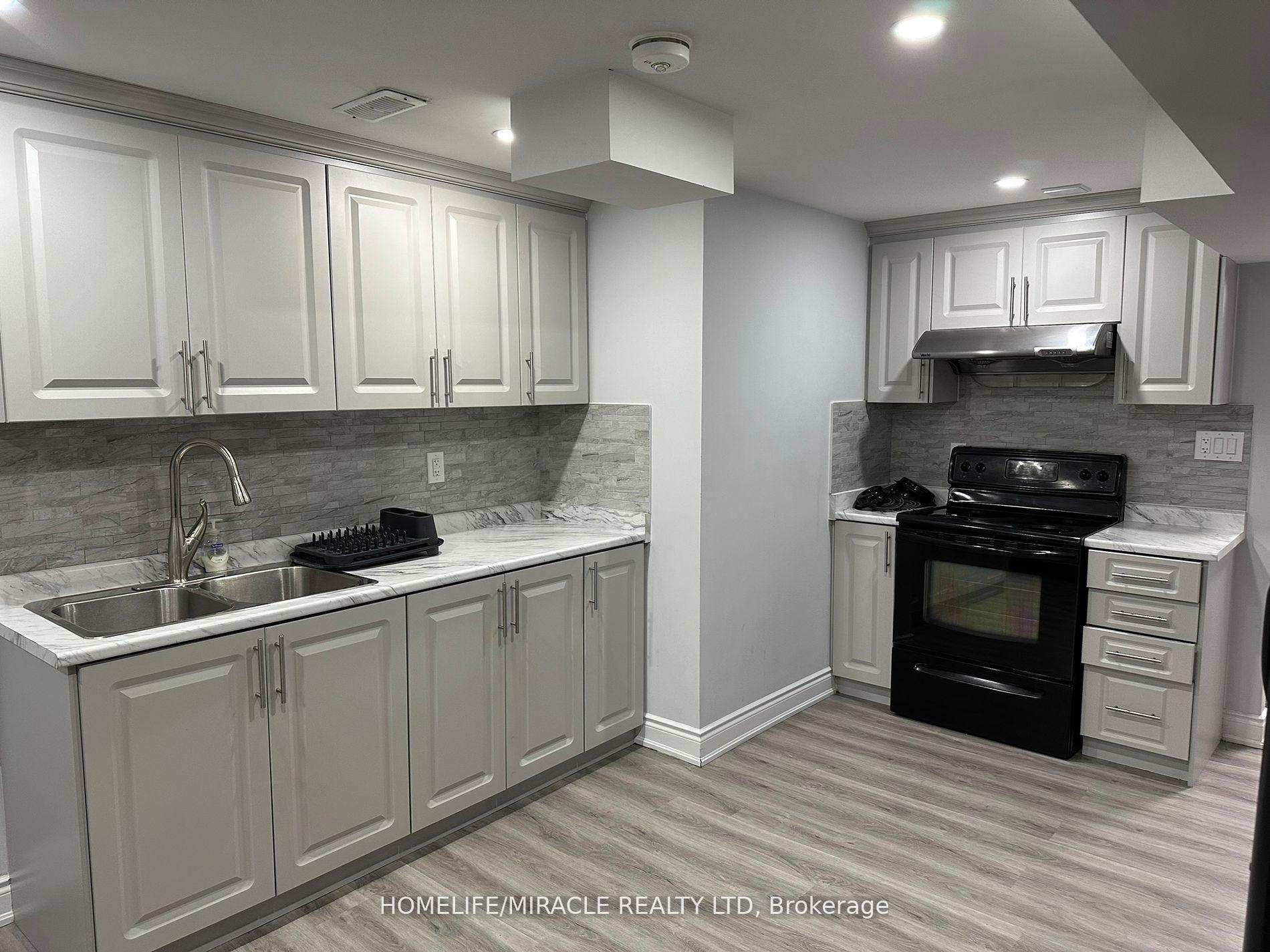 Photo 6 of Unit Bsmt, 132 Owlridge Drive, Brampton, Credit Valley — HOMEH