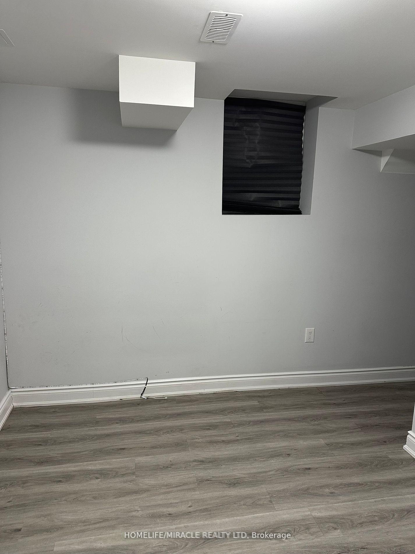 Photo 11 of Unit Bsmt, 132 Owlridge Drive, Brampton, Credit Valley — HOMEH