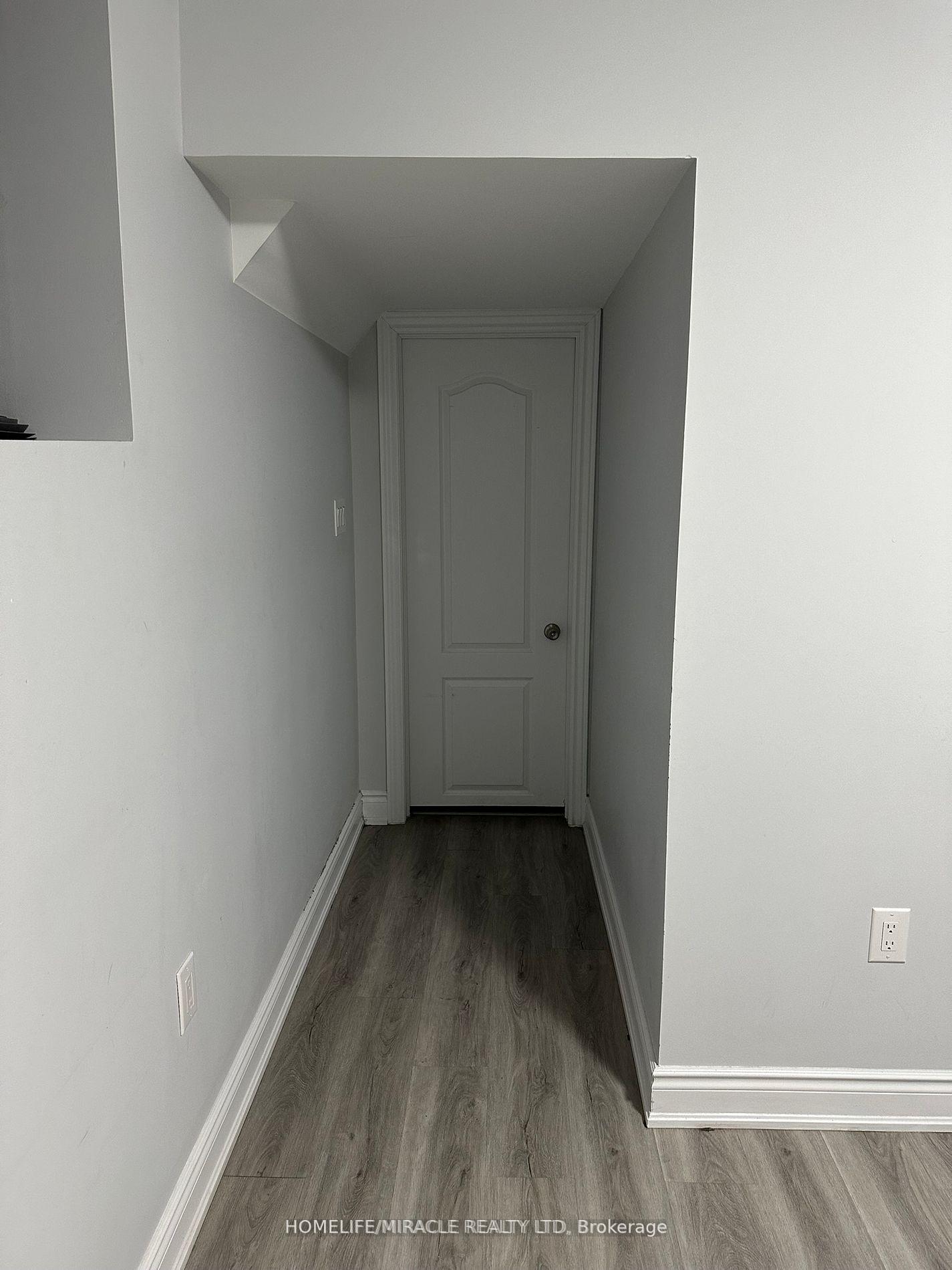 Photo 10 of Unit Bsmt, 132 Owlridge Drive, Brampton, Credit Valley — HOMEH