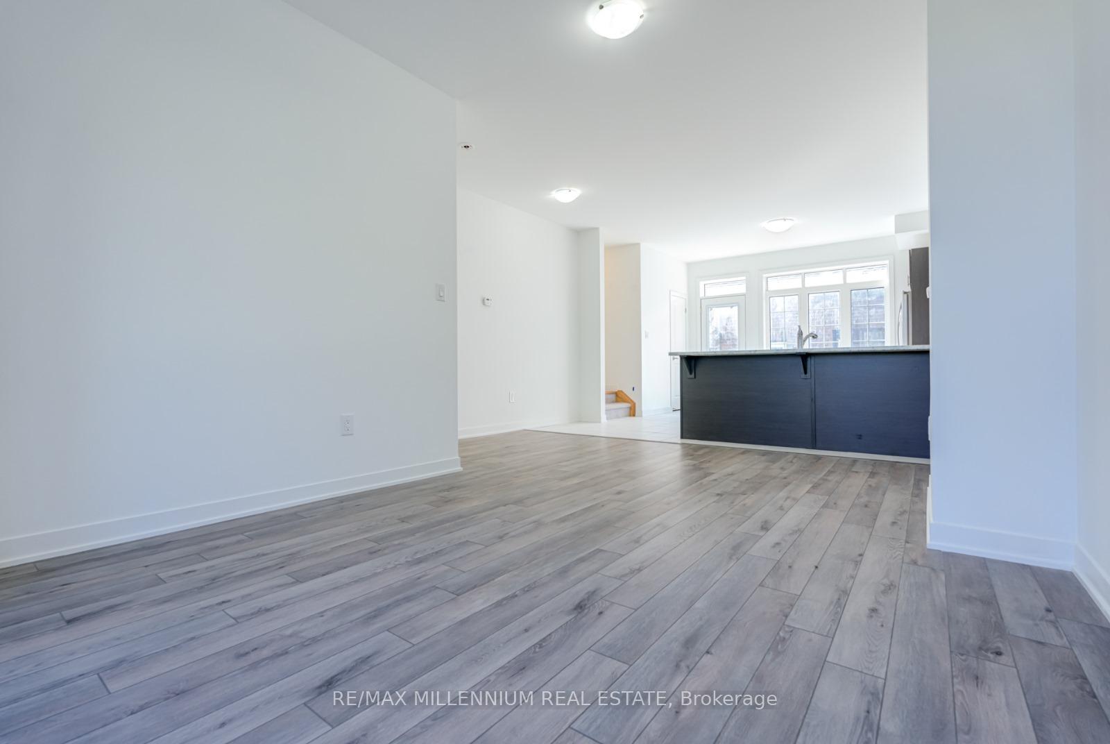 Photo 3 of 9 Selfridge Way, Whitby, Downtown Whitby — HOMEH
