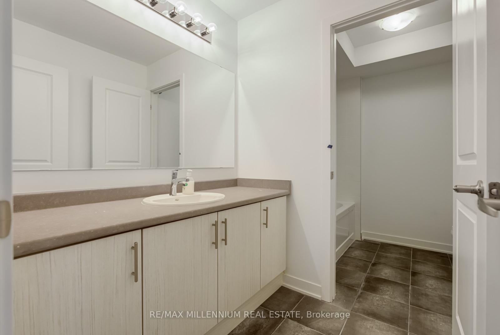 Photo 9 of 9 Selfridge Way, Whitby, Downtown Whitby — HOMEH