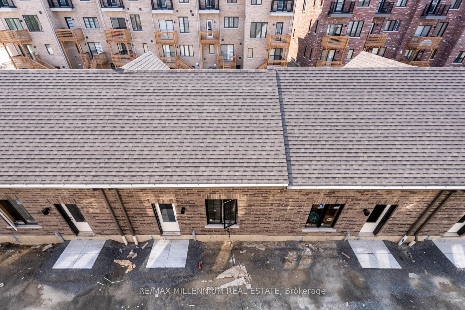 Photo 24 of 9 Selfridge Way, Whitby, Downtown Whitby — HOMEH