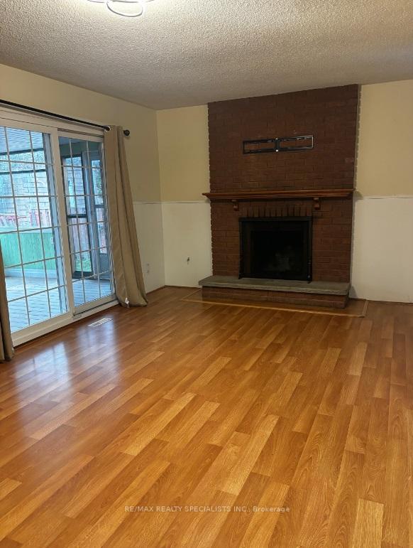 Photo 2 of Unit 2ndUnit, 20 Roseville Drive, Brampton, Brampton South — HOMEH