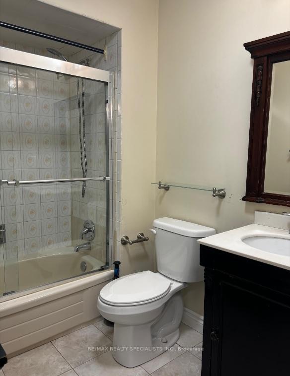 Photo 6 of Unit 2ndUnit, 20 Roseville Drive, Brampton, Brampton South — HOMEH