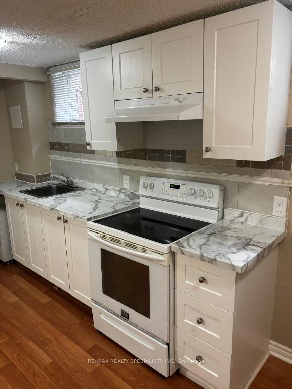 Photo 7 of Unit 2ndUnit, 20 Roseville Drive, Brampton, Brampton South — HOMEH
