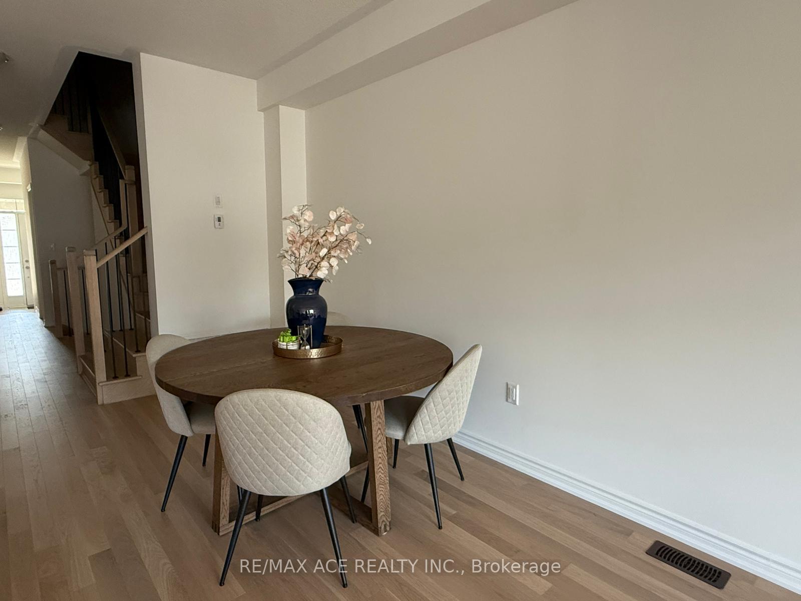 Photo 6 of 31 Floodgate Road, Whitby, Rural Whitby — HOMEH