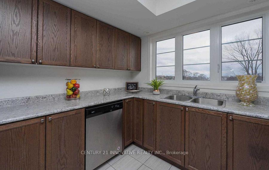 Photo 23 of 2300 Chevron Prince Path, Oshawa, Windfields — HOMEH