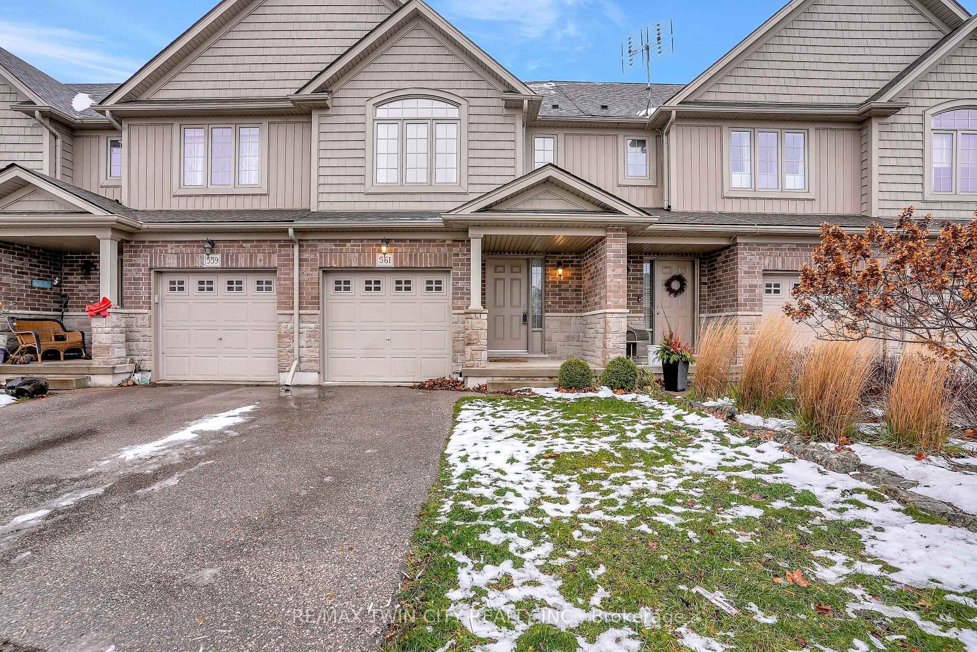 Photo 1 of 561 Landgren Court, Kitchener — HOMEH