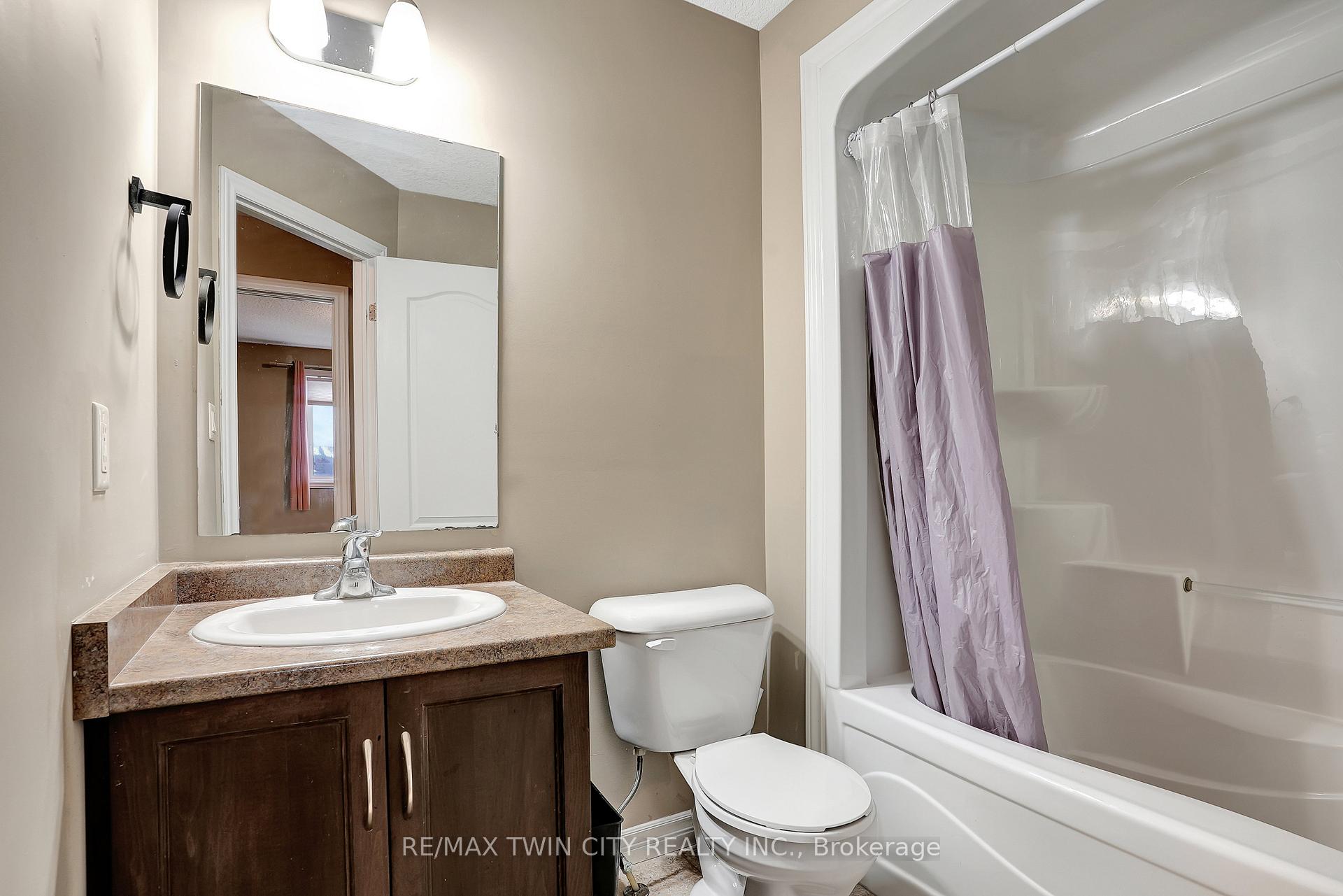 Photo 30 of 561 Landgren Court, Kitchener — HOMEH
