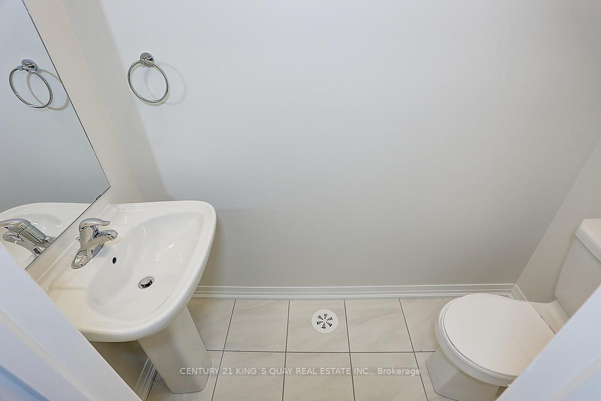 Photo 6 of 104 Carneros Way, Markham, Box Grove — HOMEH