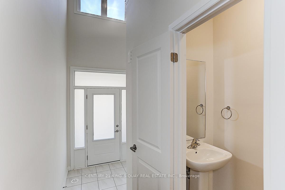 Photo 4 of 104 Carneros Way, Markham, Box Grove — HOMEH