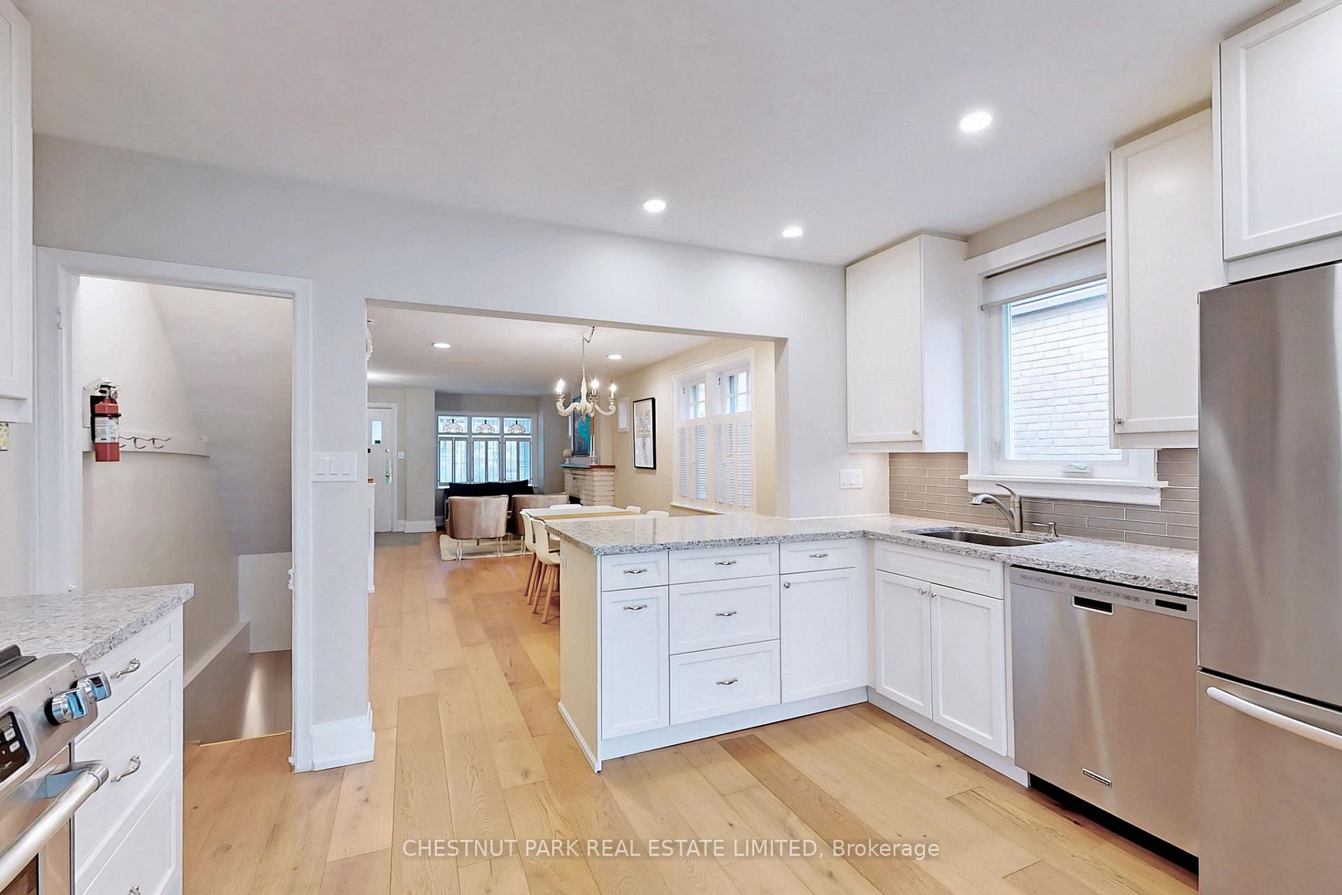 Photo 15 of 556 Balliol Street, Toronto, Mount Pleasant East — HOMEH