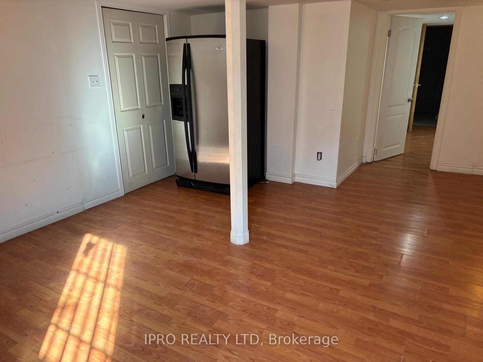 Photo 2 of 10 Reynolds Avenue, Brampton, Bram East — HOMEH