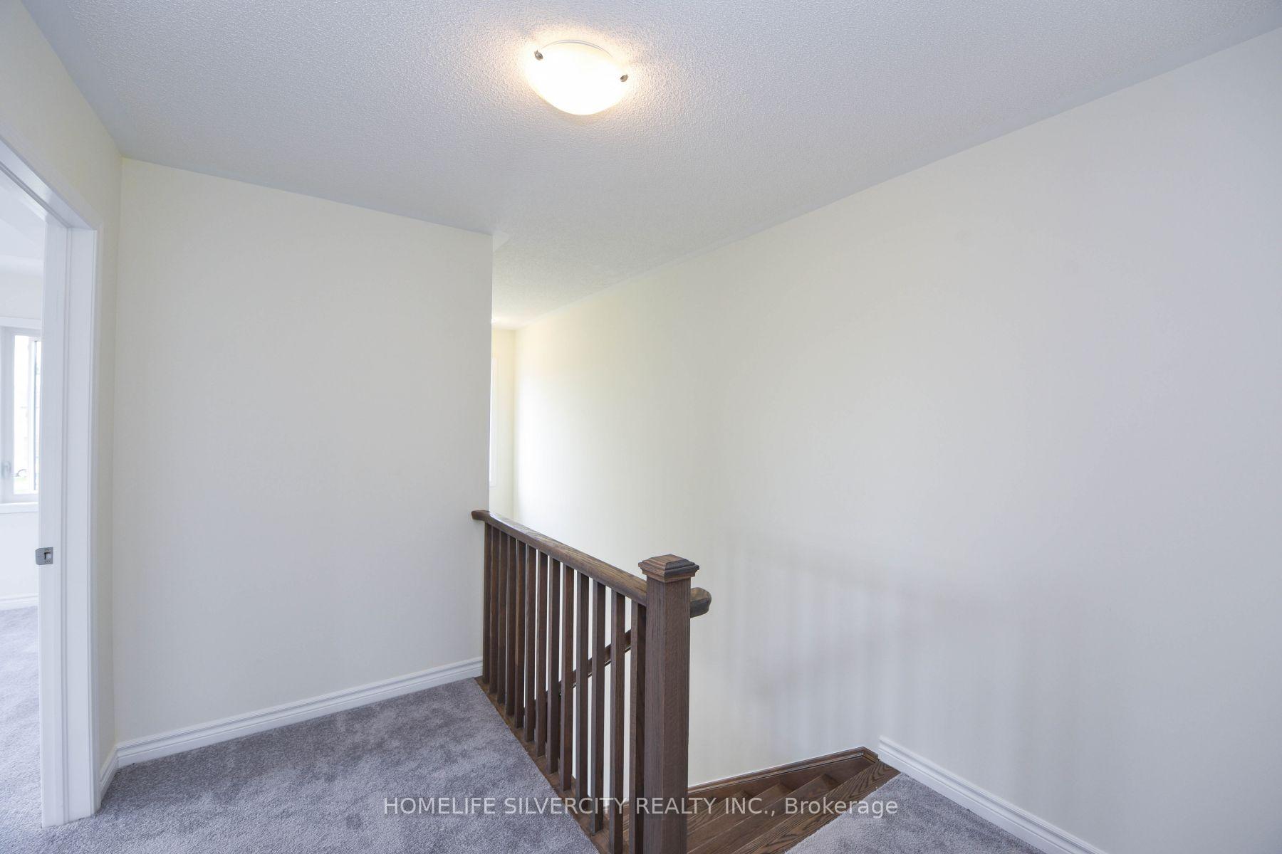 Photo 11 of 49 Callandar Road, Brampton, Northwest Brampton — HOMEH