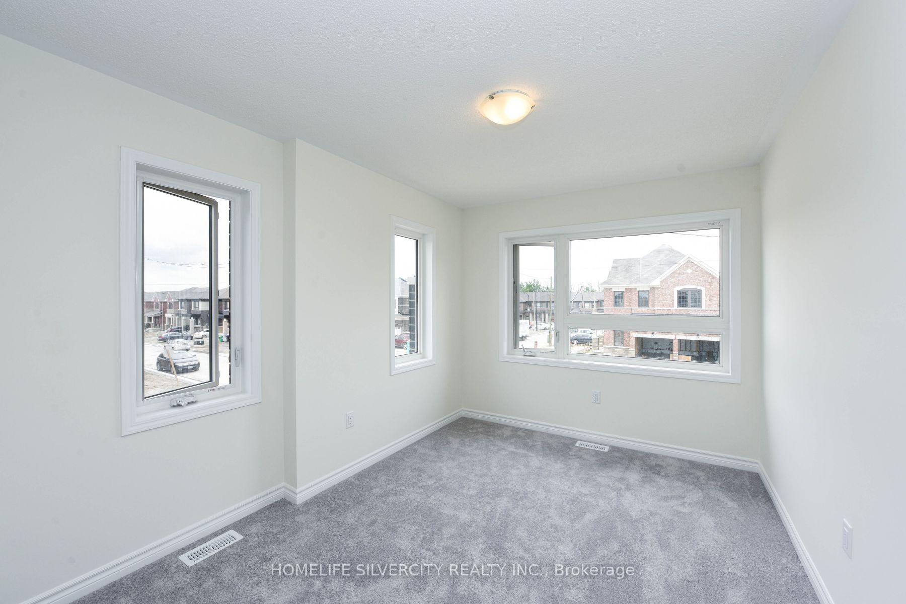 Photo 24 of 49 Callandar Road, Brampton, Northwest Brampton — HOMEH