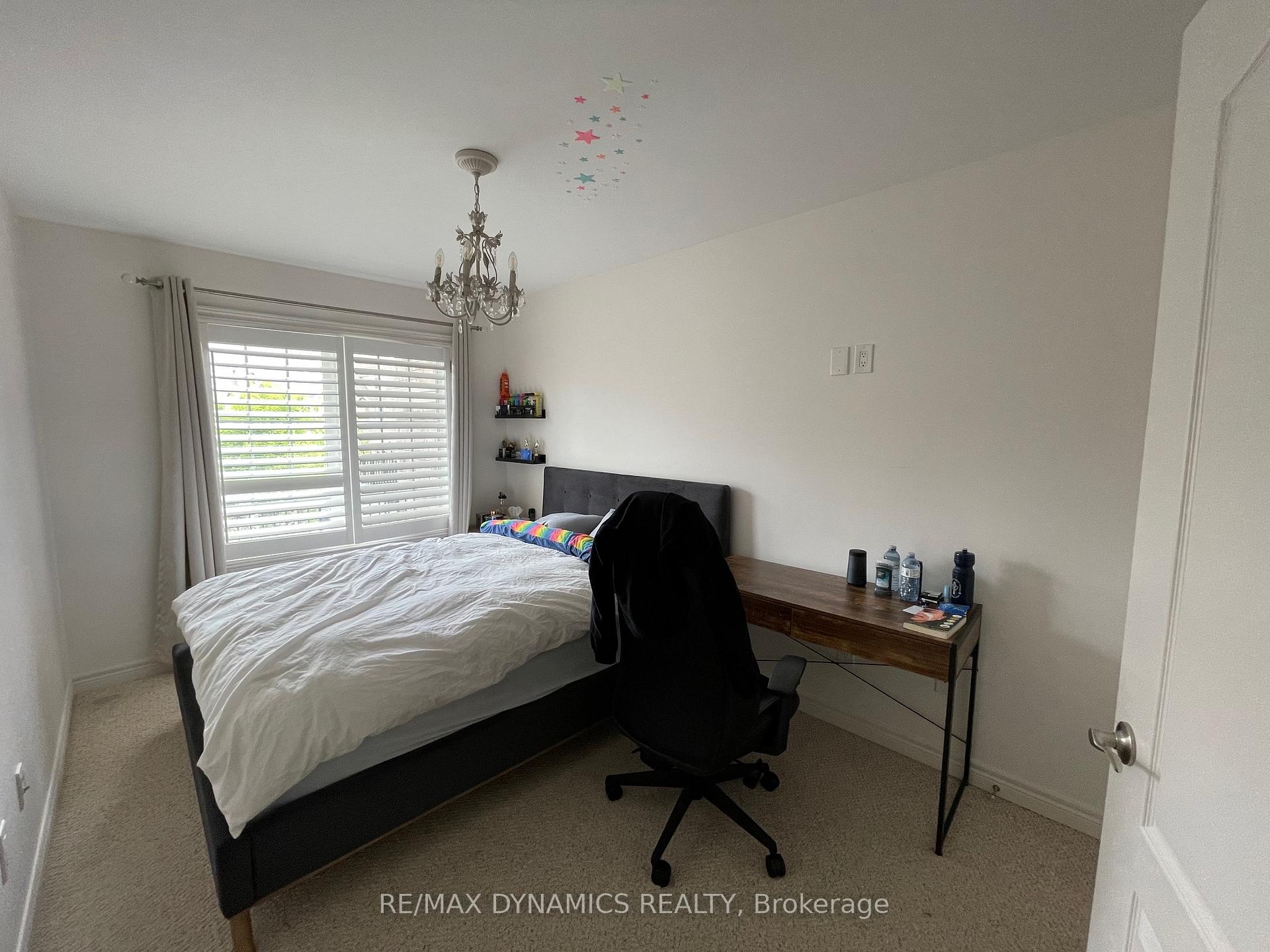 Photo 4 of 59 Millhouse Court, Vaughan, Patterson — HOMEH