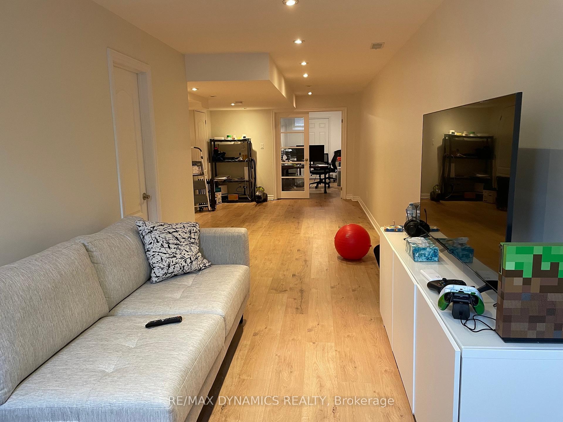 Photo 22 of 59 Millhouse Court, Vaughan, Patterson — HOMEH