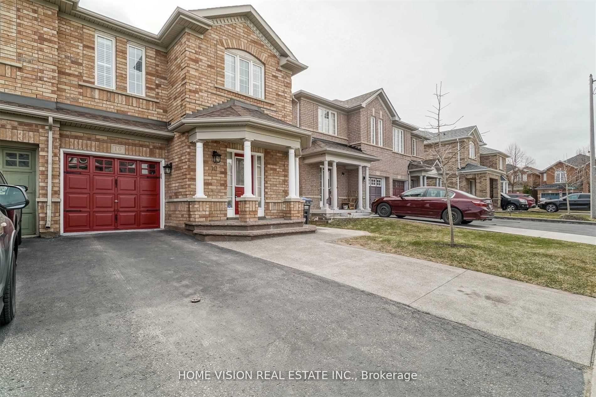 Photo 1 of 10 Mistdale Crescent, Brampton, Fletcher's Meadow — HOMEH