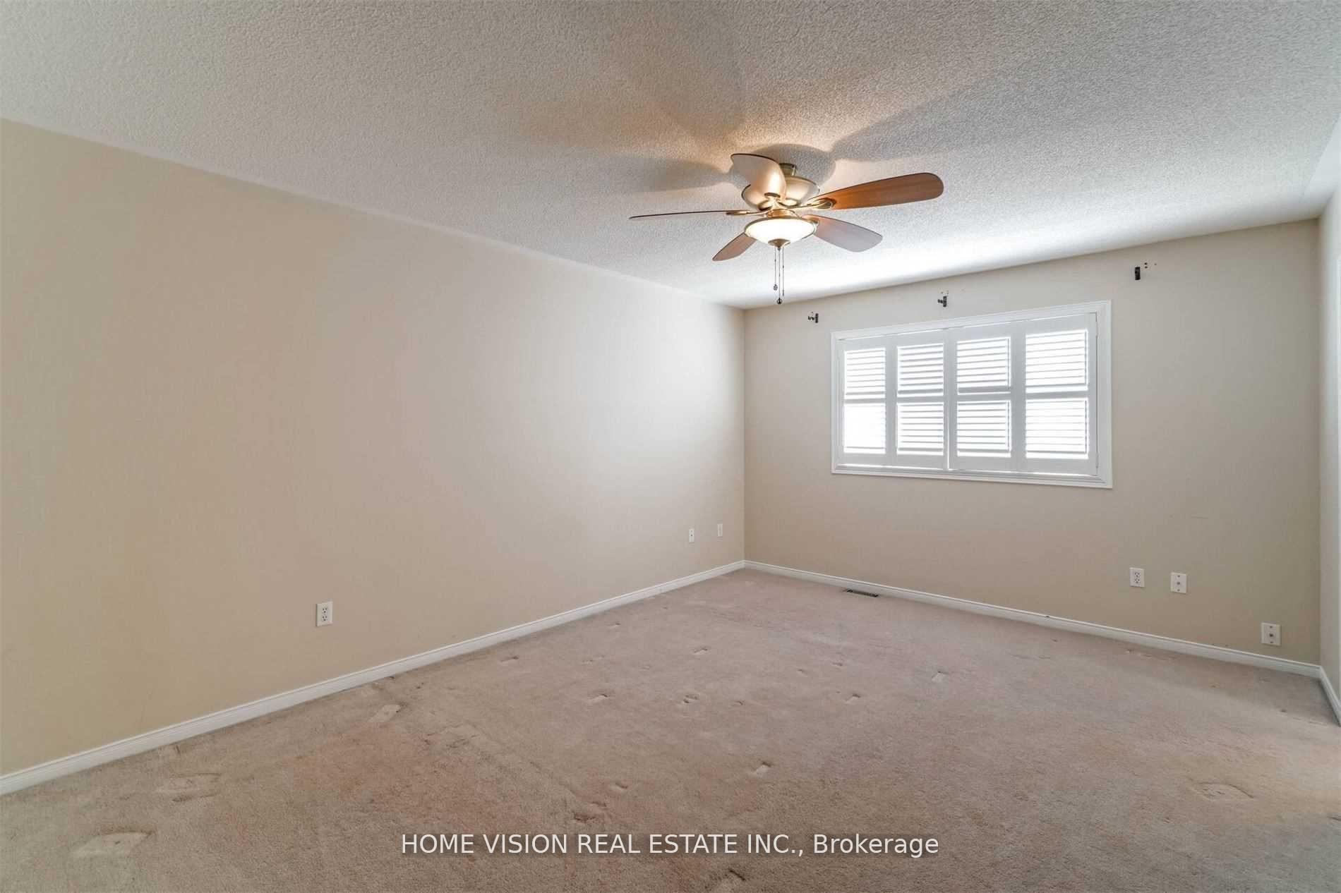 Photo 10 of 10 Mistdale Crescent, Brampton, Fletcher's Meadow — HOMEH