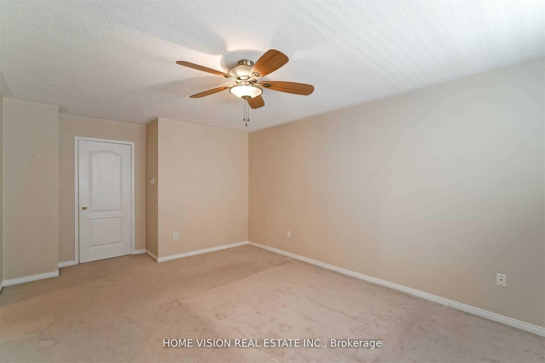 Photo 8 of 10 Mistdale Crescent, Brampton, Fletcher's Meadow — HOMEH