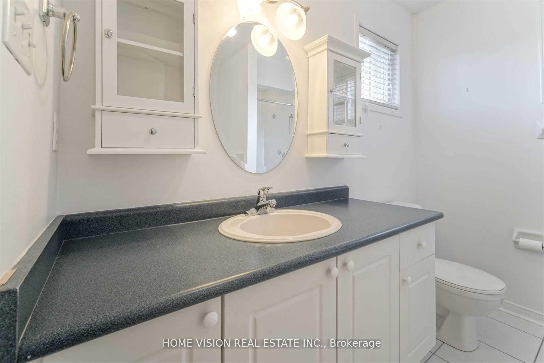 Photo 9 of 10 Mistdale Crescent, Brampton, Fletcher's Meadow — HOMEH