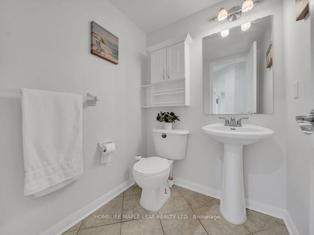 Photo 19 of 129 Cadillac Crescent, Brampton, Fletcher's Meadow — HOMEH