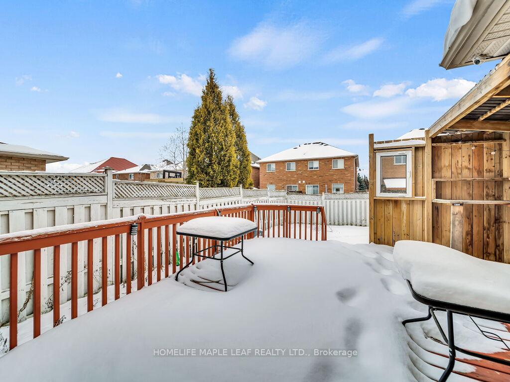 Photo 30 of 129 Cadillac Crescent, Brampton, Fletcher's Meadow — HOMEH