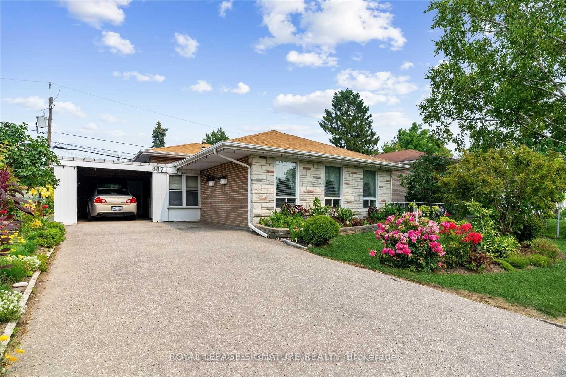 Photo 2 of 887 Liverpool Road, Pickering, Bay Ridges — HOMEH