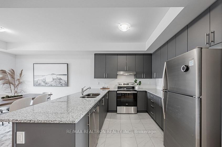 Photo 6 of 131 Air Dancer Crescent, Oshawa, Windfields — HOMEH