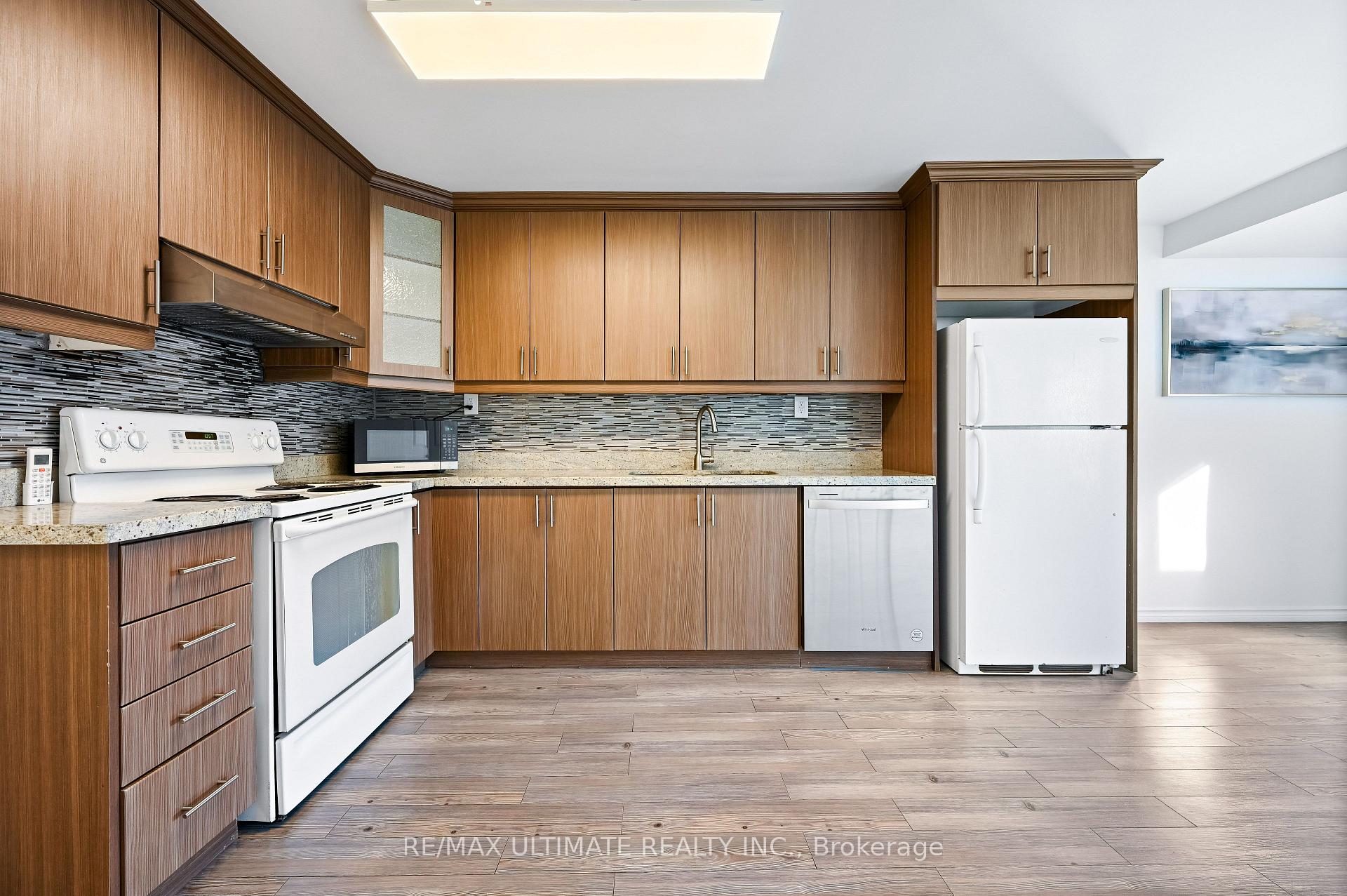 Photo 5 of 847A O'Connor Drive, Toronto, O'Connor-Parkview — HOMEH