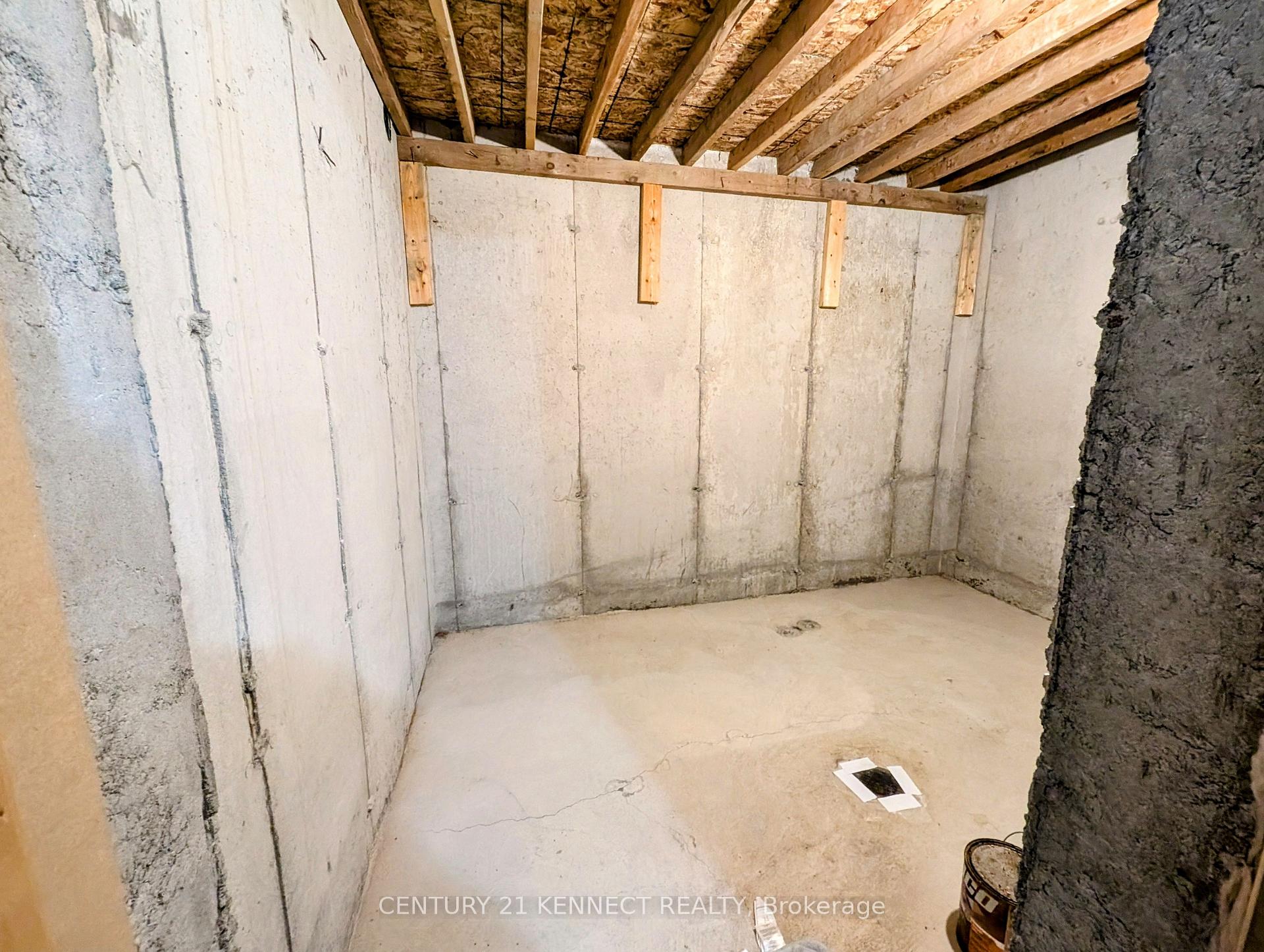 Photo 16 of Unit Bsmt, 37 Apple Valley Way, Brampton, Brampton East — HOMEH