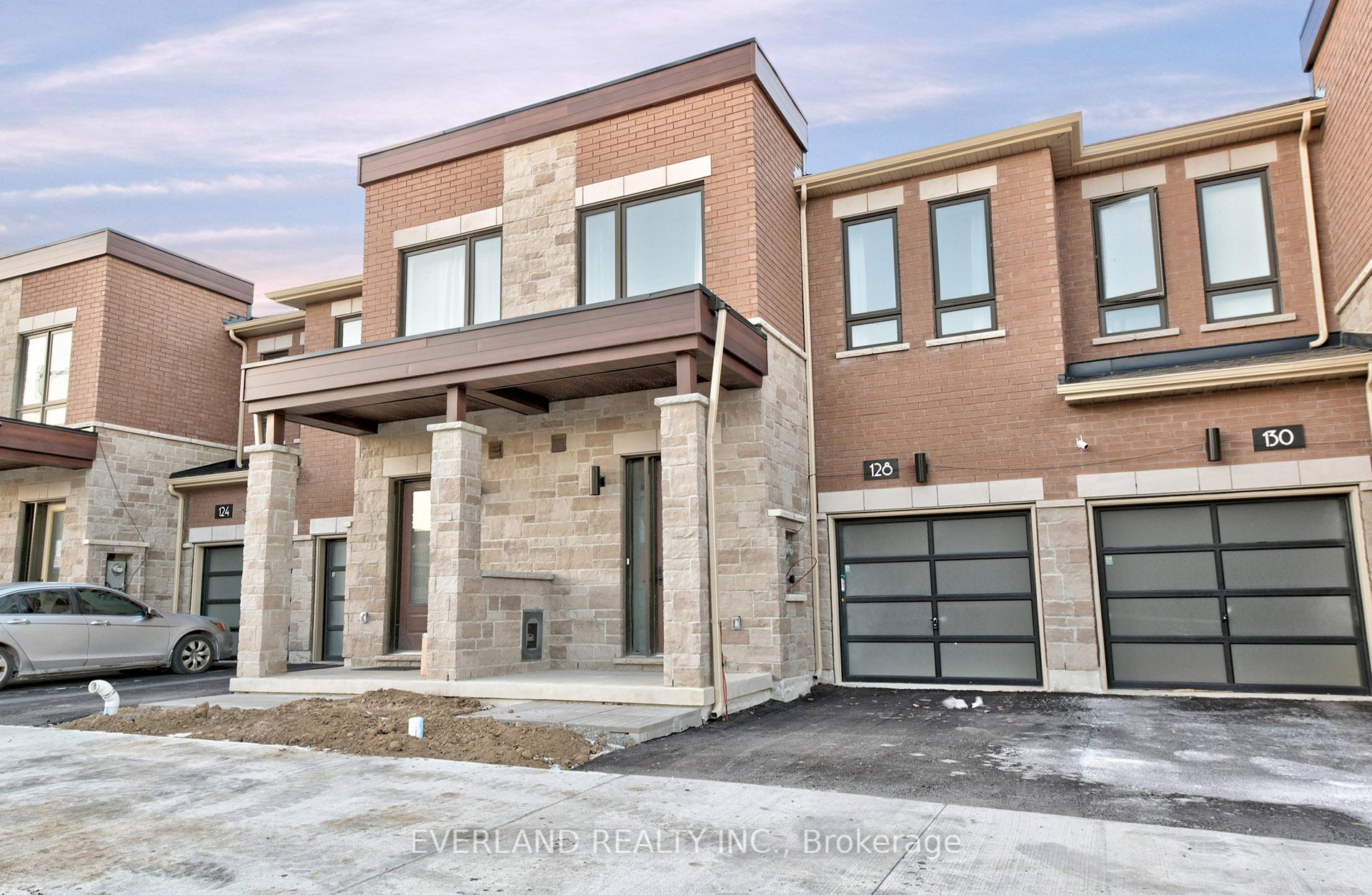 Photo 3 of 128 Mumbai Drive, Markham, Middlefield — HOMEH
