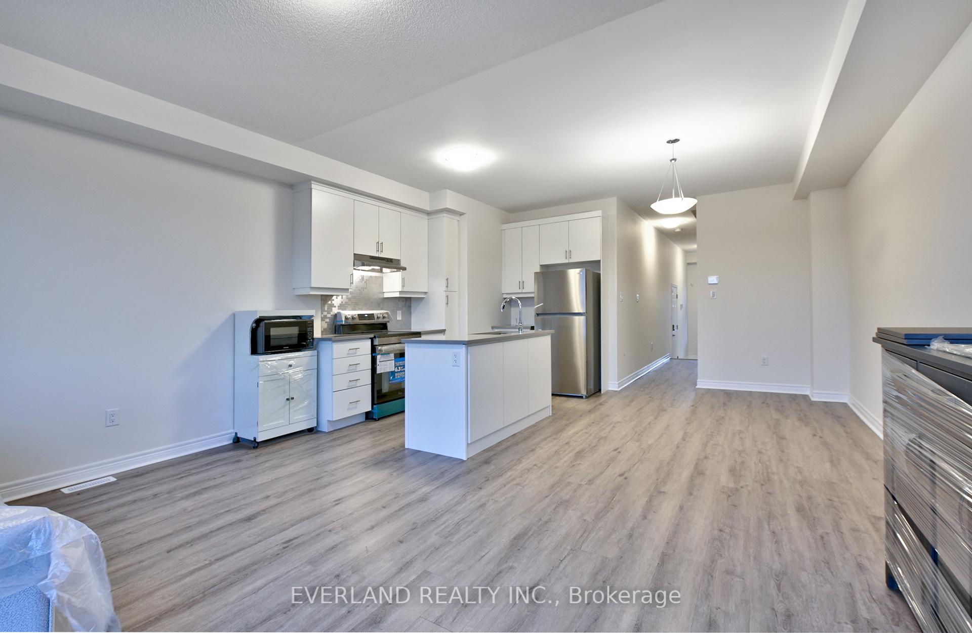Photo 9 of 128 Mumbai Drive, Markham, Middlefield — HOMEH