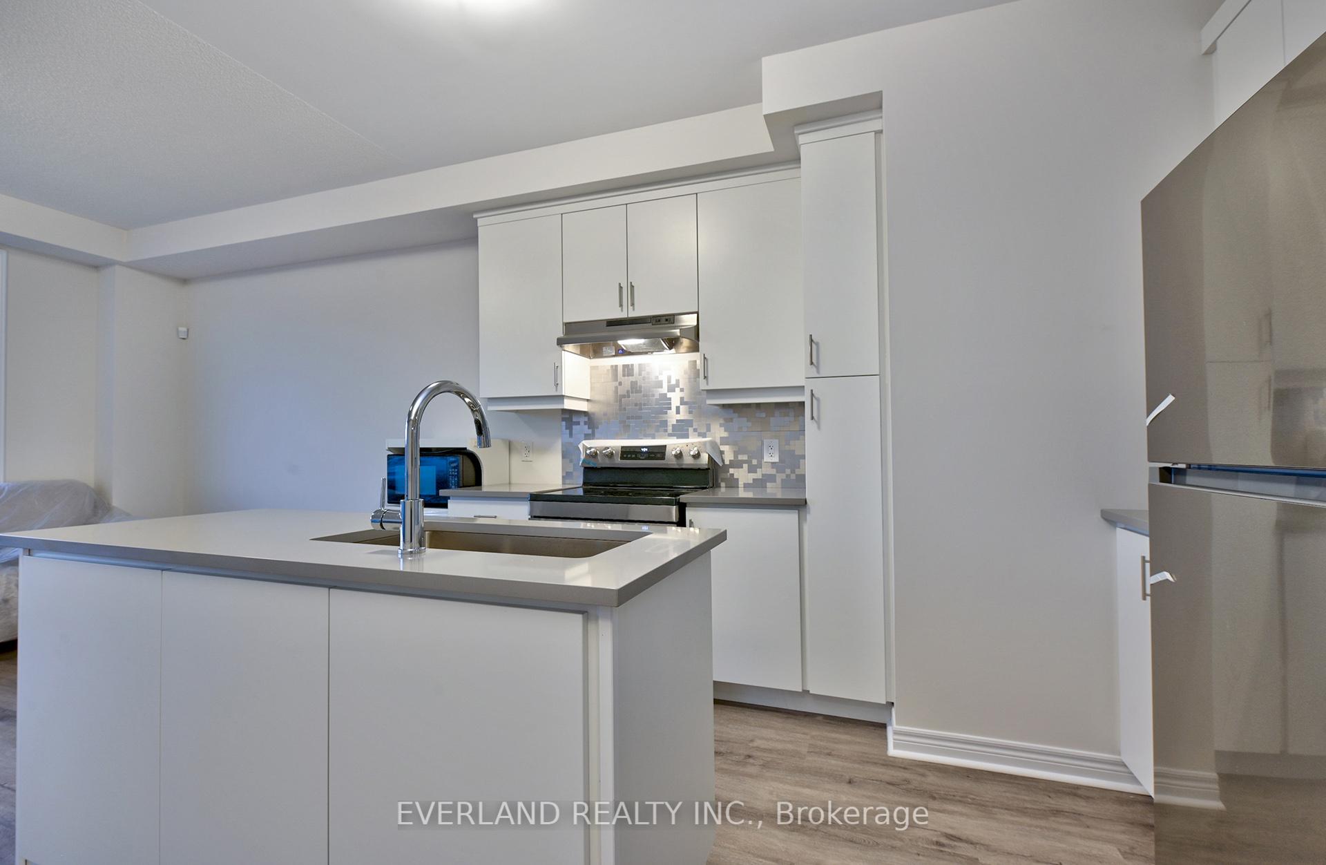 Photo 12 of 128 Mumbai Drive, Markham, Middlefield — HOMEH