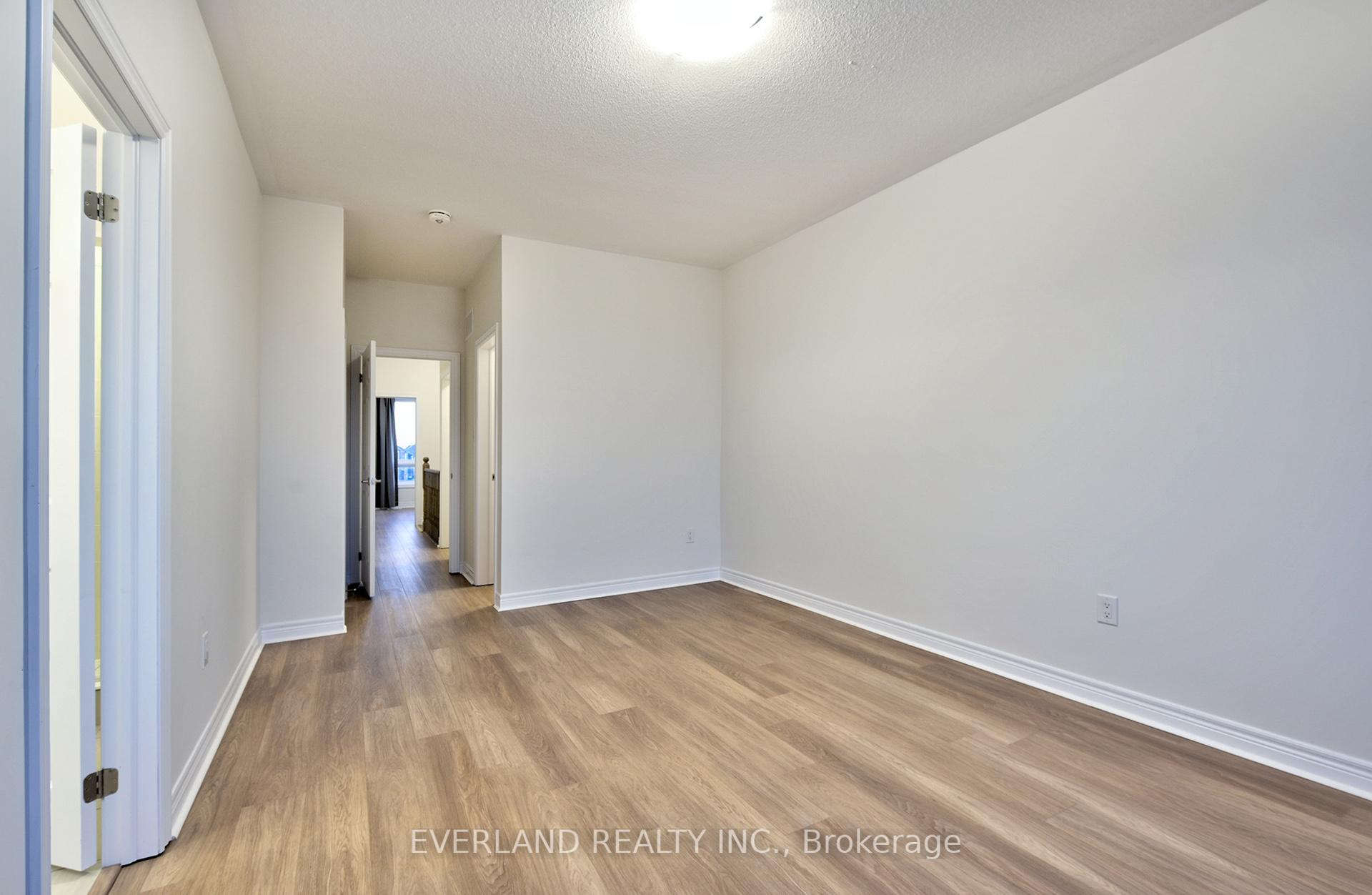 Photo 15 of 128 Mumbai Drive, Markham, Middlefield — HOMEH