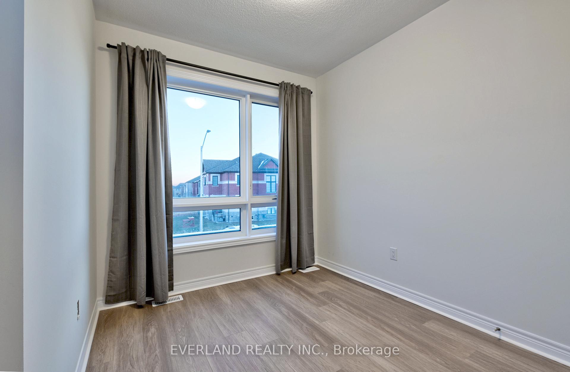 Photo 27 of 128 Mumbai Drive, Markham, Middlefield — HOMEH